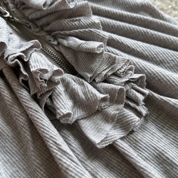 Frill tank - Picture 7 of 9